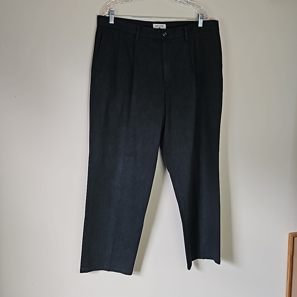 Dockers Dark Heather Grey Pleated Pants 38x30